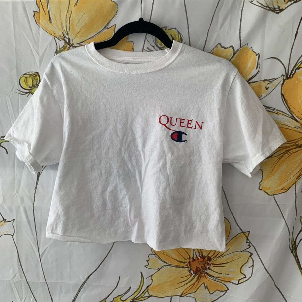 Champion x queen cropped white graphic tee